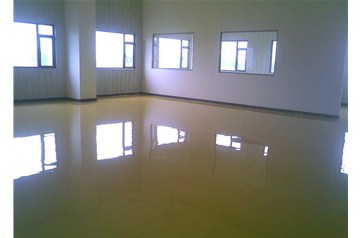 水泥地面環(huán)氧地坪施工后出了問題，究竟是誰的責任！
