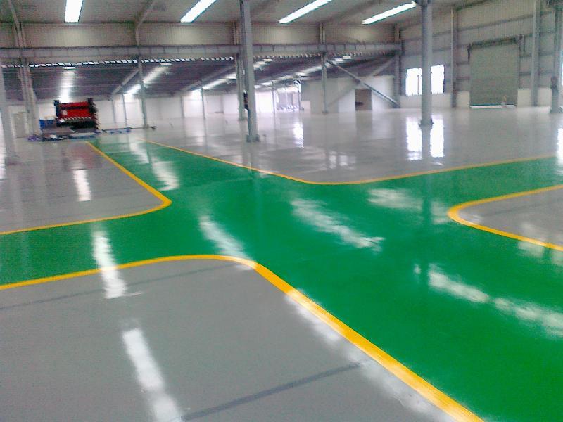 環(huán)氧地坪漆,滄晟地坪漆廠家解析環(huán)氧地坪養(yǎng)護(hù)有哪些方法使地面常如新？