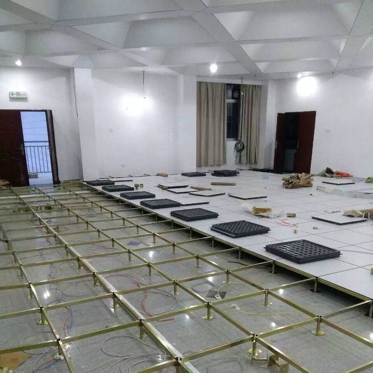 機房防靜電地板有幾種，機房為什么要采用防靜電地板