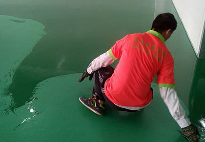 環(huán)氧防滑地坪多少錢？防靜電地板的特點(diǎn)是什么？