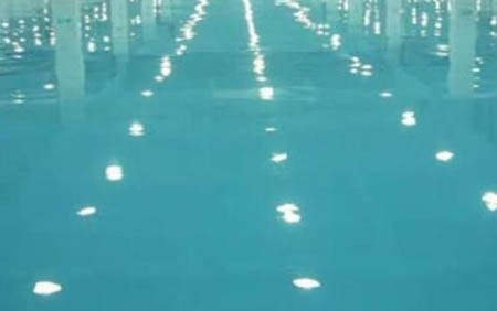 環(huán)氧地坪出現(xiàn)刷痕情況的原因是什么？如何解決？