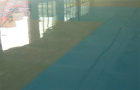 環(huán)氧地坪漆滾涂有什么缺點？底漆使用量受什么影響？